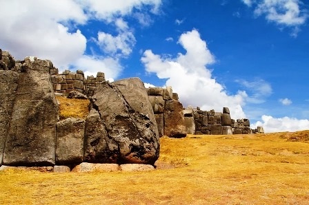 Khám phá sự kỳ bí của bức tường đá Sacsayhuaman - 12 Đình
Huế
